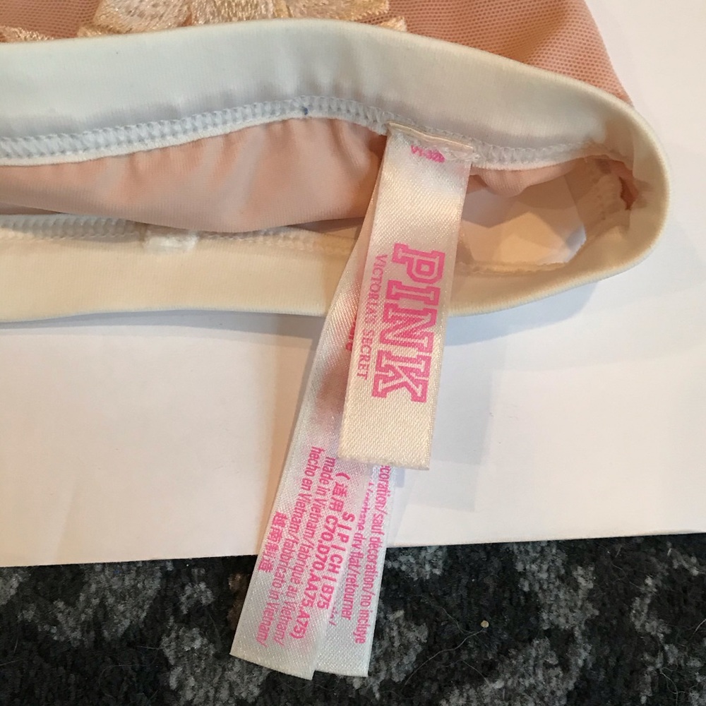 Victoria’s Secret Bra - Picture 5 of 8